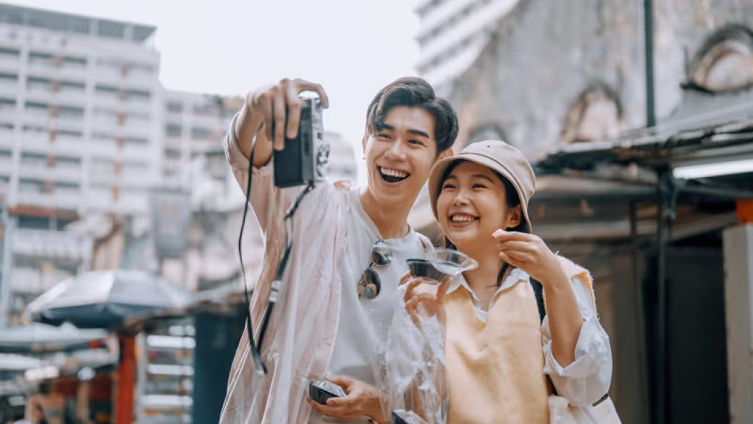 How Travellers Are Balancing Budget, Location and Convenience in Singapore